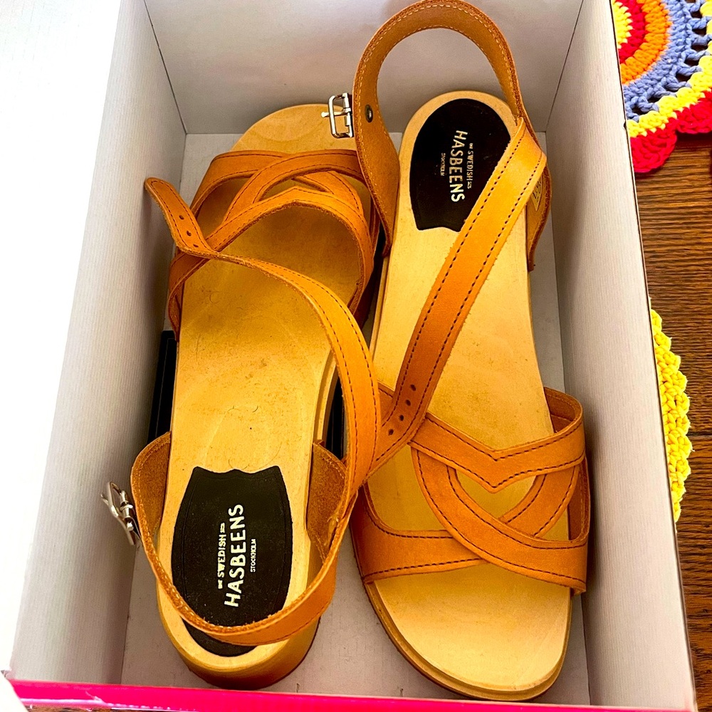 Swedish Hasbeens Women's Tan Sandals